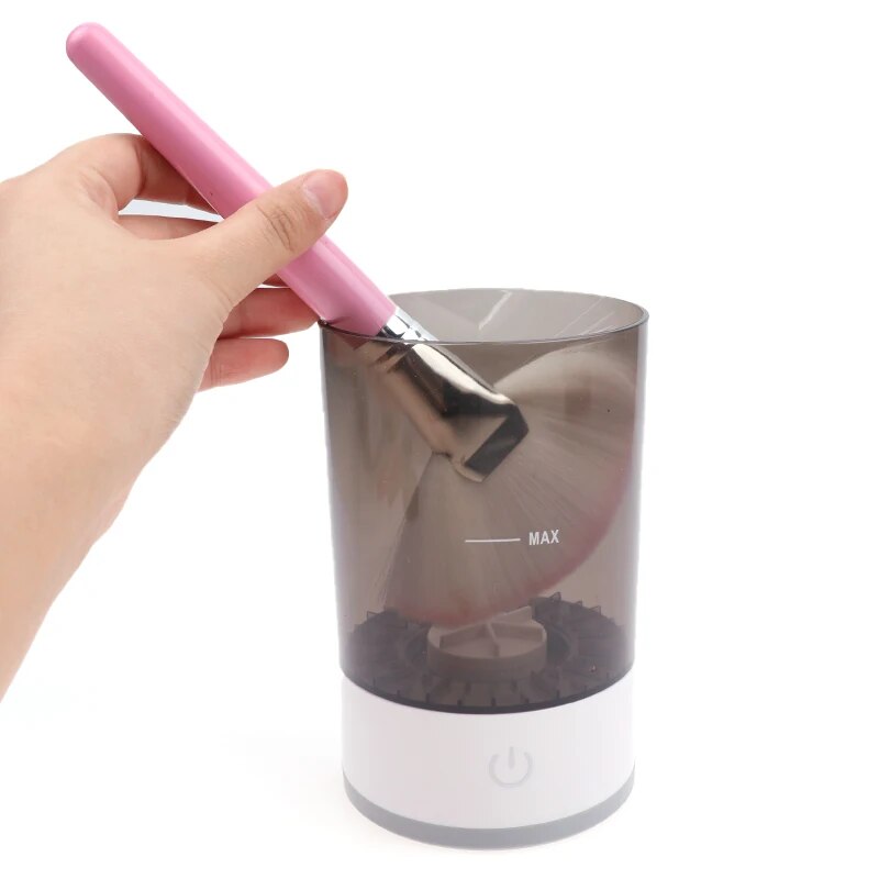 Automatic makeup brush cleaner